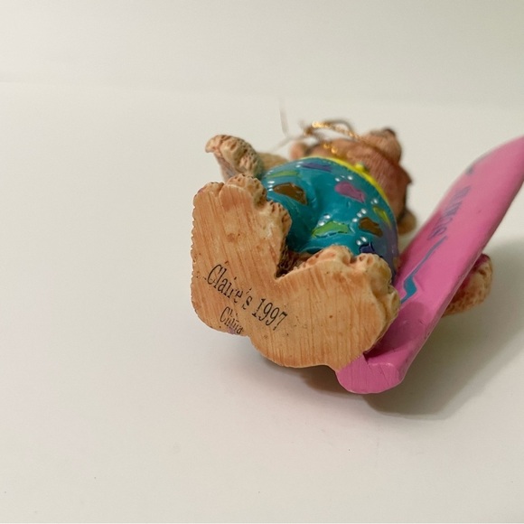 Vtg 1997 Claire’s Surfing Bear Ornament with Pink Surfboard - Picture 8 of 10